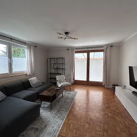 דירה Modern City-apartment With Terrace *