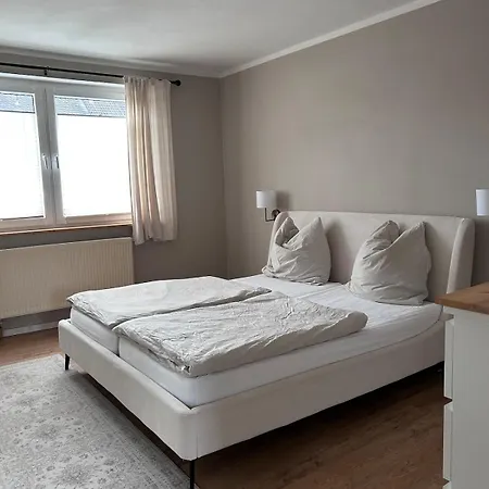 Modern City-apartment With Terrace זלב